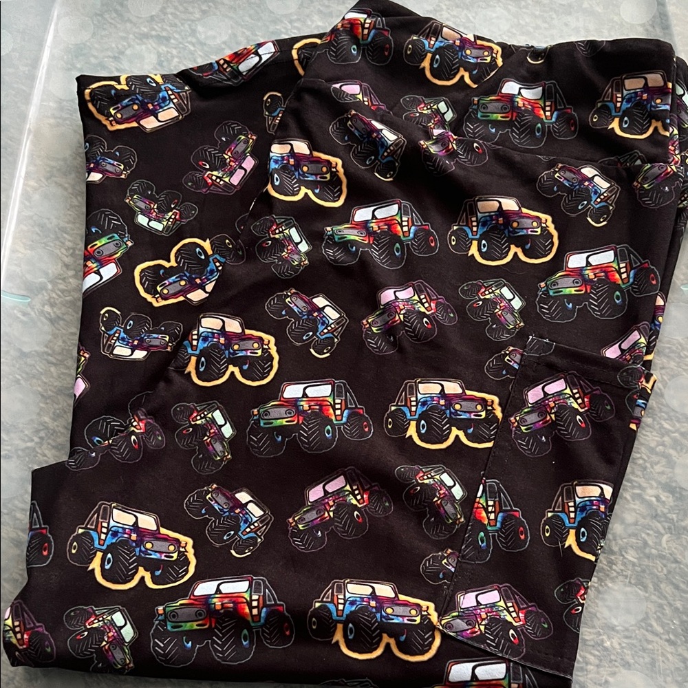 Woman’s Jeep Capri leggings